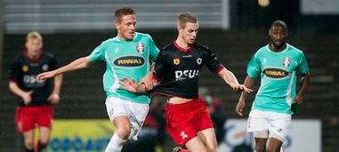 校园足球特 校园足球特