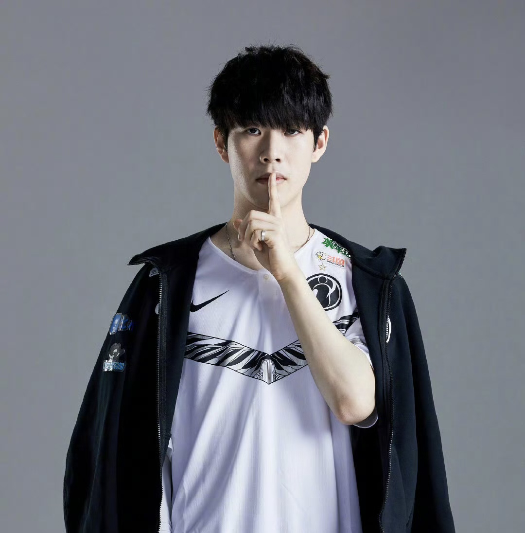 冲击也不容 冲击也不容